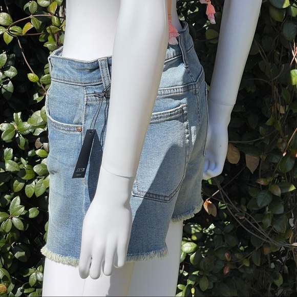 💋NWT JOE’S High Waist Button Fly Raw Hem Denim Shorts - Picture 12 of 13